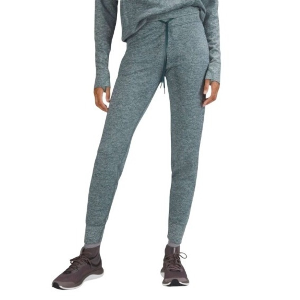 Lululemon Engineered Warmth Relaxed Joggers Green Merino Wool 4 Athleisure Pants